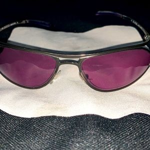 Gucci Sunglasses 2001 Vintage Wrap Gunmetal Pink Fuchsia GG 1673/S 831T9